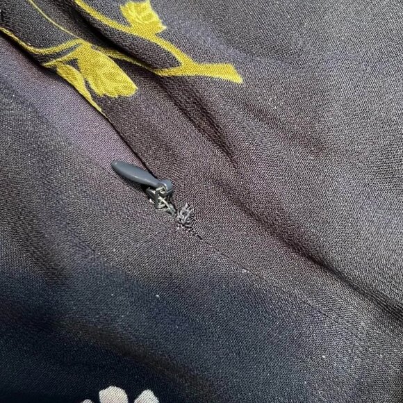 Reformation Fulton Midi Dress in Princess Margaret Navy - Size 6 - Small Flaw - Picture 3 of 7